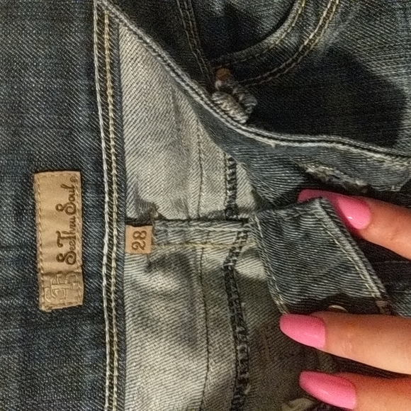 Jeans - Picture 2 of 4